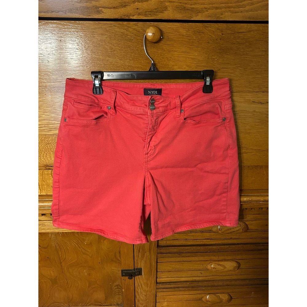 NYDJ Coral Pink Preppy Chic Lift Tuck Denim Shorts Size 10 Double Button Stretch